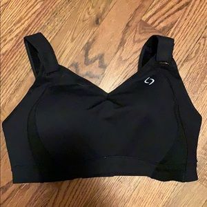 NWOT moving comfort Juno sports bra 36D